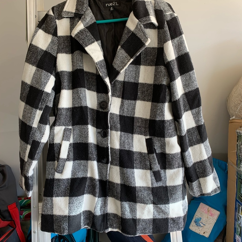 Rue 21 black and white plaid coat